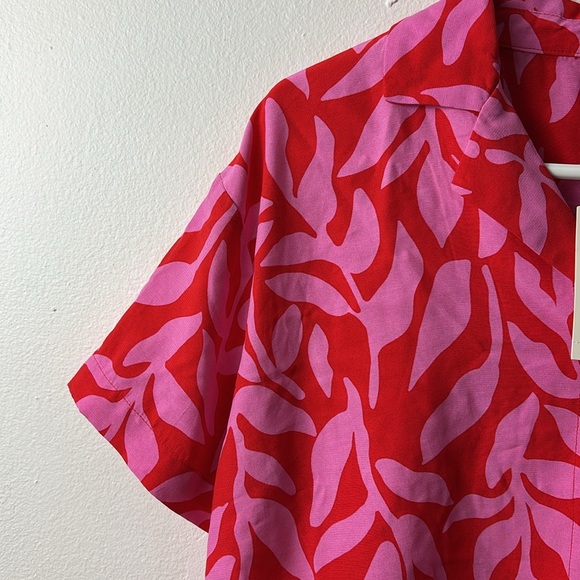 57. NEW| Women's A New Day Oversized Crepe Short Sleeve Button-Down Blouse - Picture 7 of 7